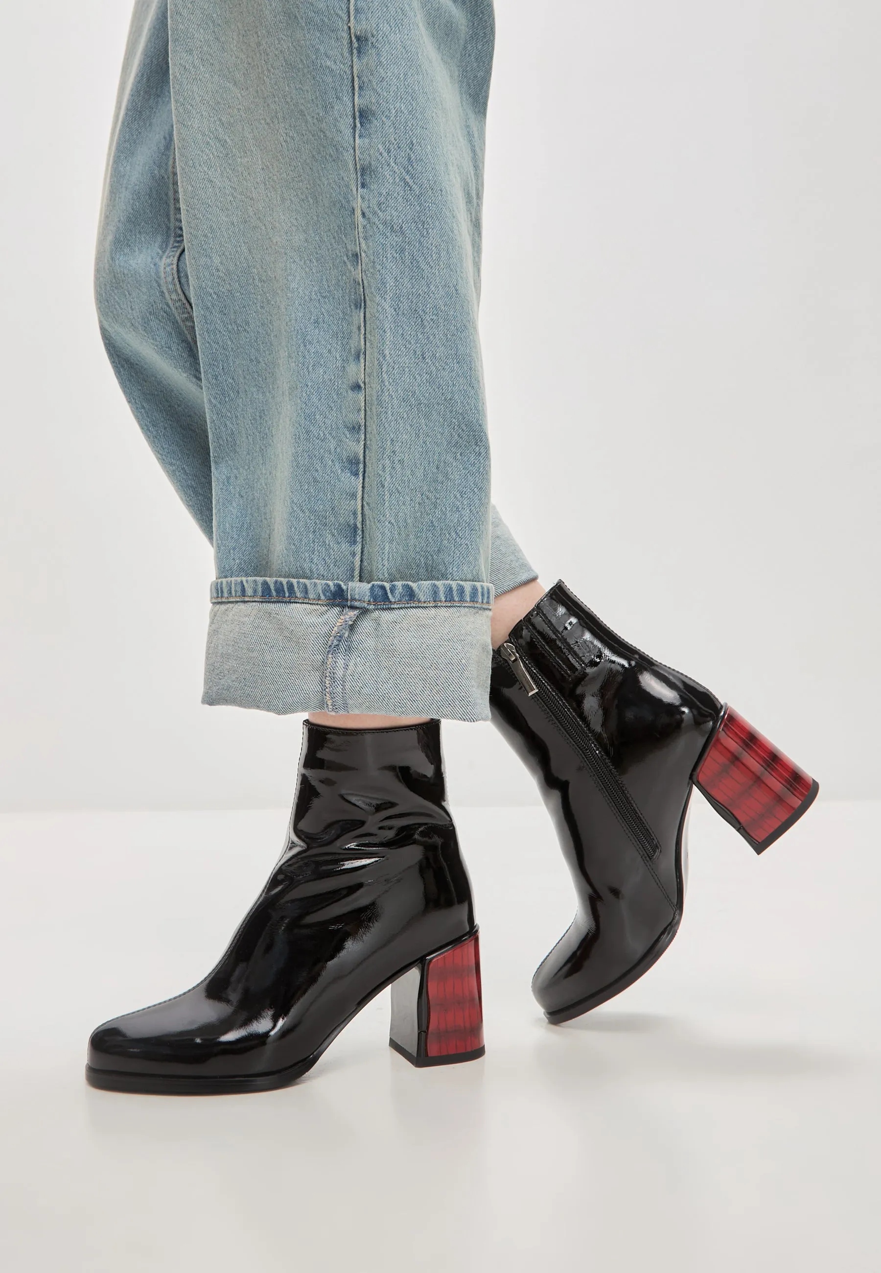 Soft Leather Heel Boots Ella - Patent Black